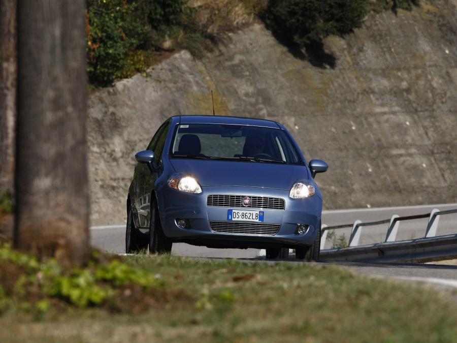  Fiat Grande Punto Natural Power 2008 года  (фото 18 из 56)